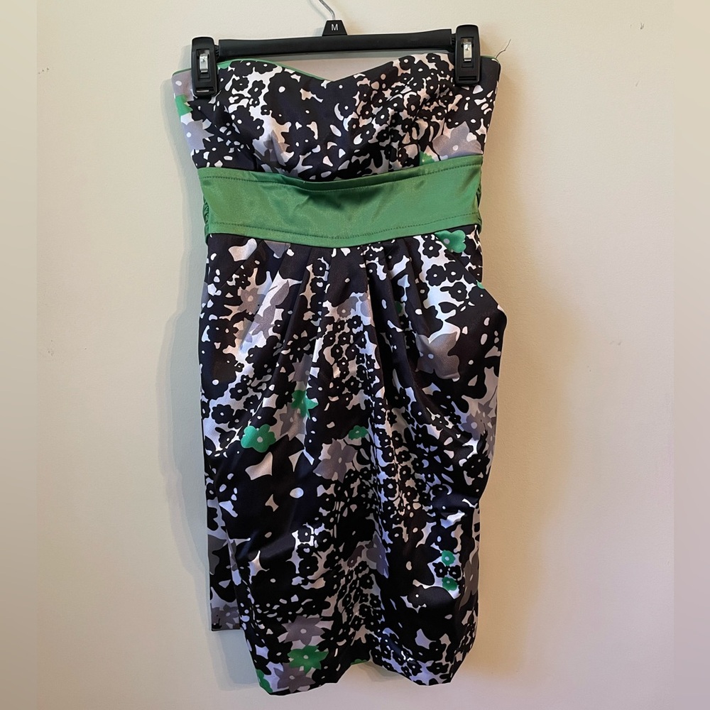 Teeze Me: Strapless Floral Mini Dress